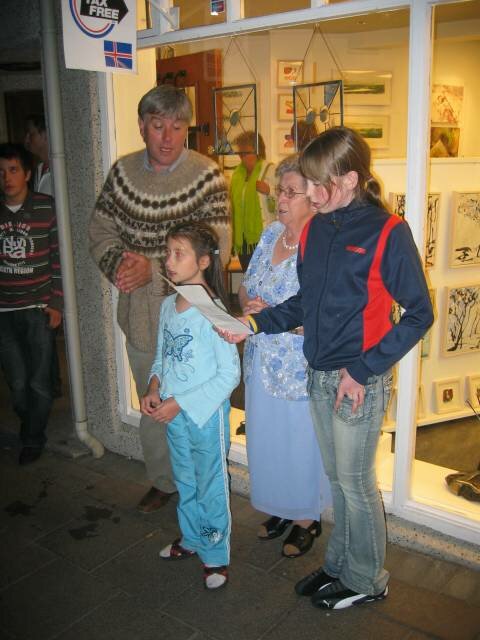 Singing the old way